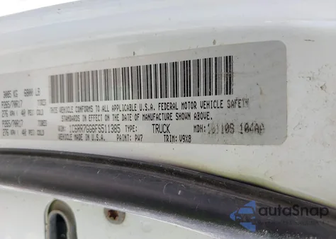 2015 Ram 1500 Slt z USA, uszkodzony, nr VIN 1C6RR7GG6FS511385